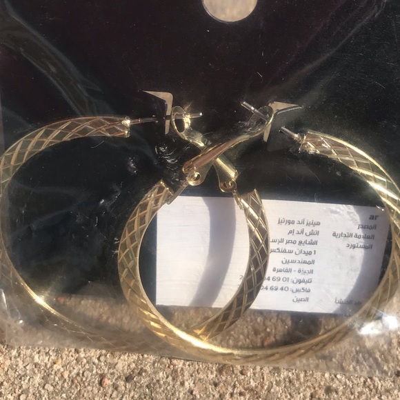 New H&M Gold Colored 2” Textured Hoop Earrings - Picture 8 of 13